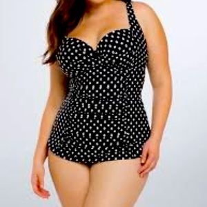 💀 Torrid skull & polka dot tankini size 1 NWOT